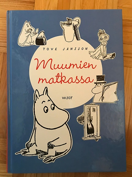 Muumien matkassa kirja