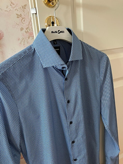 Puvun kauluspaita Extra Slim Fit