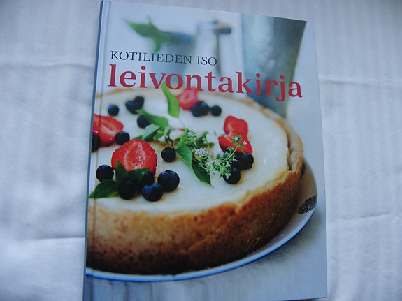 Kotilieden iso leivontakirja