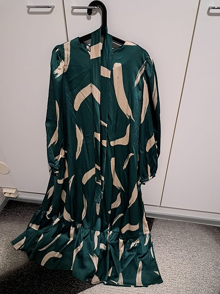 Juhla mekko
