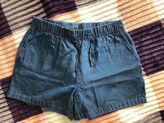 Naisten farkkushortsit Esprit koko 30