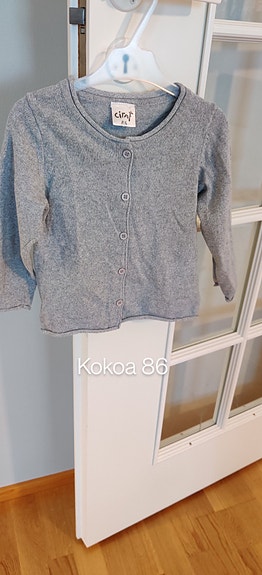 Neuletakki kimaltavin yksityiskohdin koko 86
