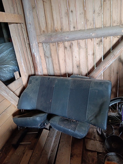 Volvo 144 etupenkit