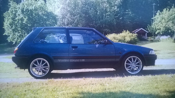 Toyota Corolla Carina Celica 70-80-luvun osia