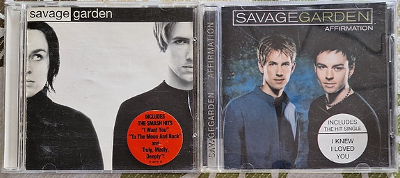 2 kpl Savage Garden cdeitä yhteishintaan 4e