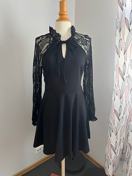 Product image 1 of 11