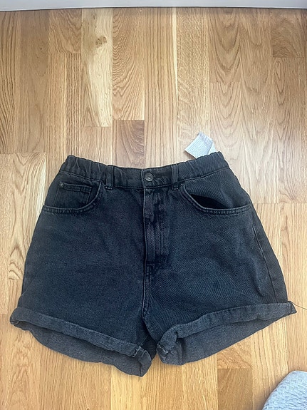 Farkku shortsit