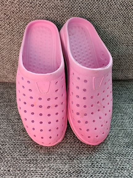 Crocstyyliset kengät 36-37
