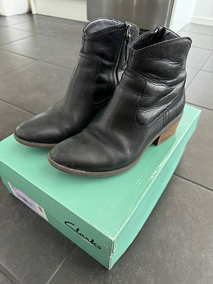 Clarks Naisten Nahkasaappaat Koko 38 Musta