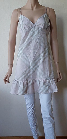 Burberry mekko