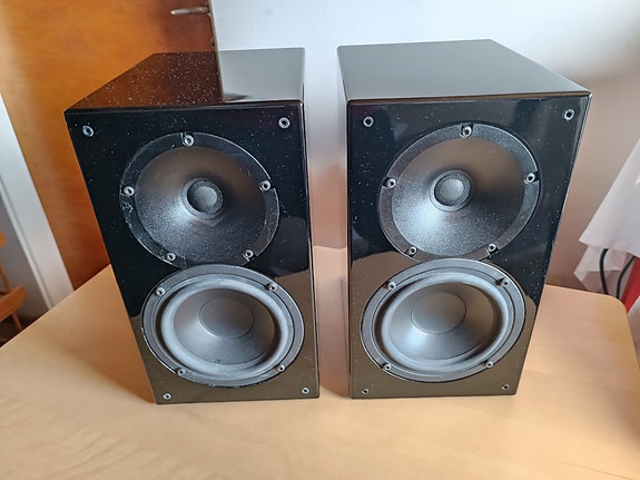 Product image 1 of 5