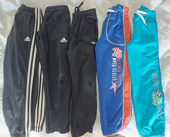 Verkkahousuja x 5, koossa 120