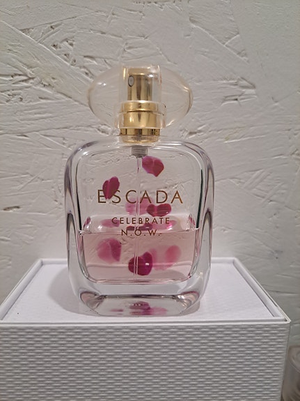 Escada hajuvesi 80 ml