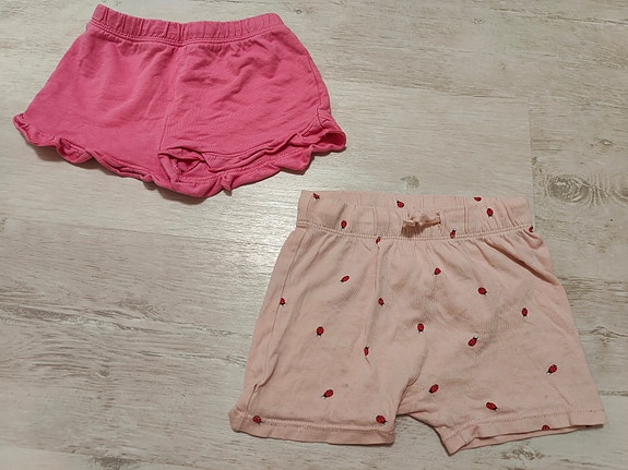 Tyttöjen shortseja 80/86 cm - shortsit kesään