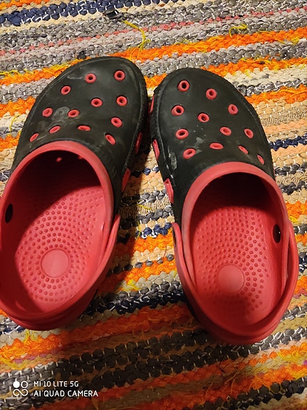Crocsit 33