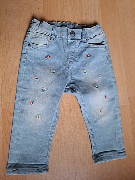 Tyttöjen H&M farkut, koko 80cm