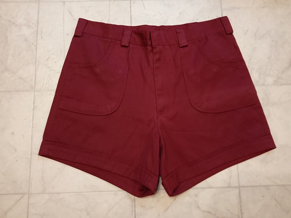 Naisten SHORTSIT