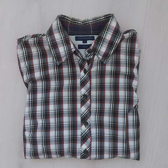 Tommy Hilfiger kauluspaita