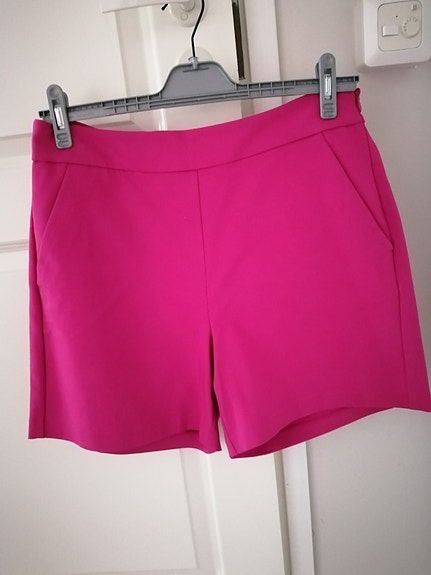 Pinkit shortsit, 44
