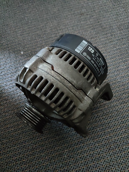 Bosch laturi