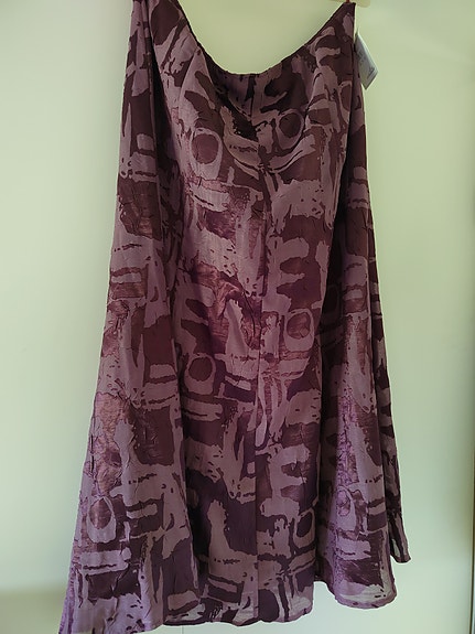 Uusi pitkä puolihame koko 48 / XL / XXL