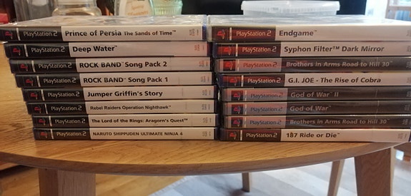 PS2 uudet muoveissa 12v-