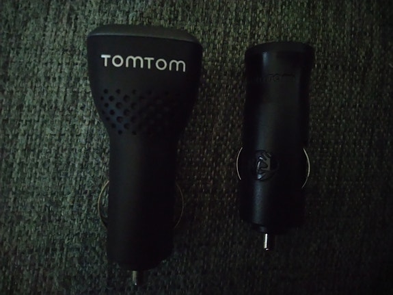 TomTom-navigaattorin laturit