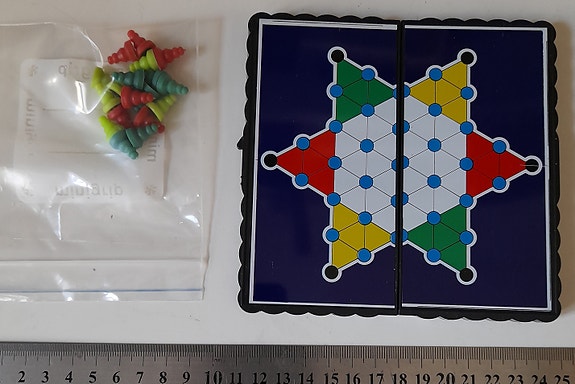 Mini Kiinanshakki, magneettilauta, taskukoko (ei käytetty)