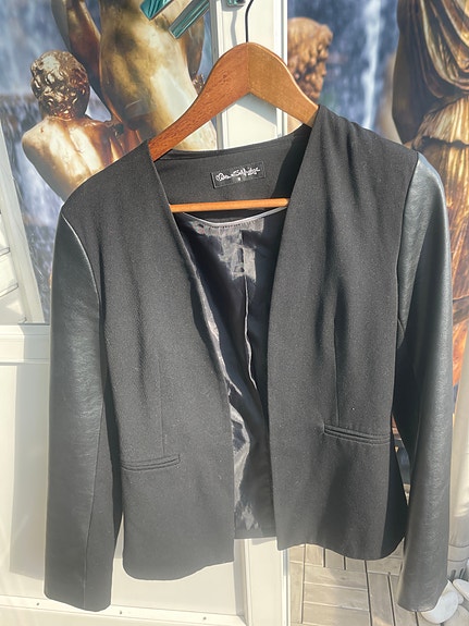 Product image 1 of 7