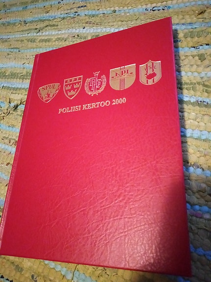 Poliisi kertoo 2000