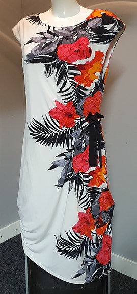 L • Janina F - Mekko