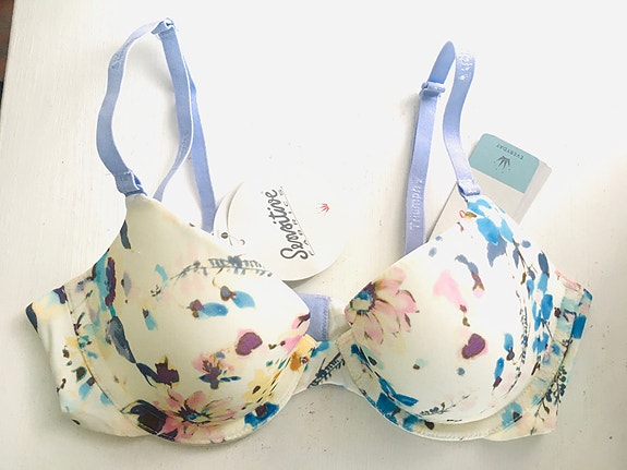🌸 UUDET  Triumph sensitive rintsikat 75A 🌸