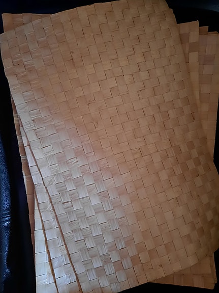 7 kpl 'puulastu' pöytä tablettia