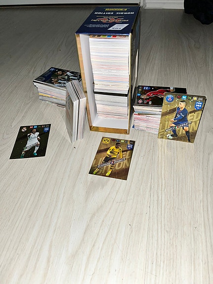 Panini Adrenalyn XL 2018 Jalkapallokortteja