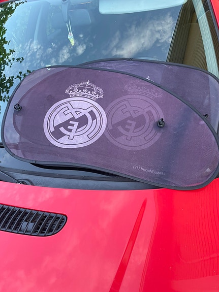 Aurinkosuojat autoon