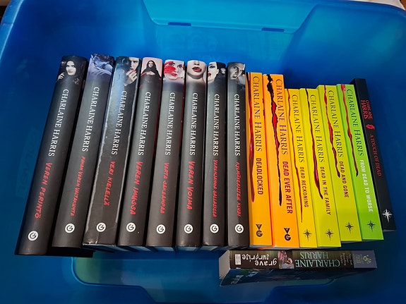 Charlaine Harriksen koko Sookie Stackhouse -kirjasarja