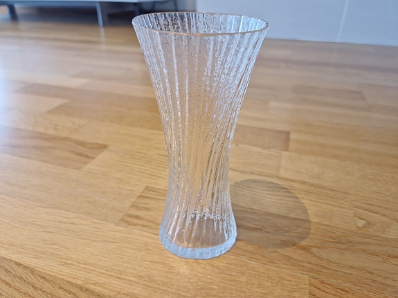 Nuutajärvi Vilja maljakko Oiva Toikka 17,5cm