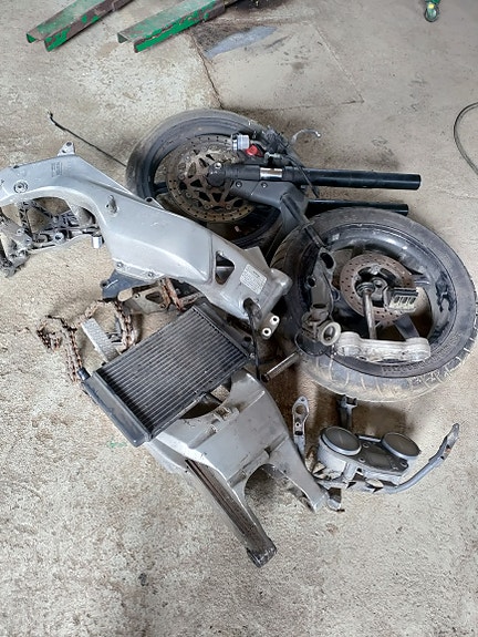 Aprilia RS 125 osia