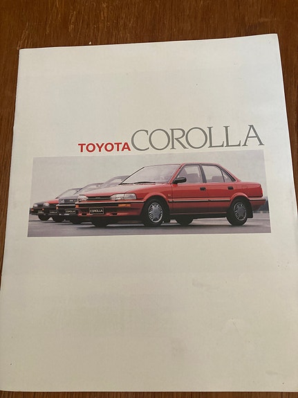 Toyota Corolla 1988 Suomenkielinen esite