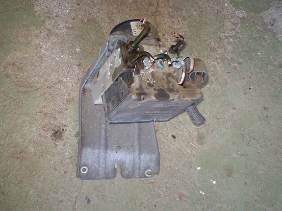 volvo s60 mk1 abs pumppu