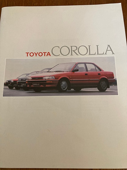 Toyota Corolla 1988 Suomenkielinen esite