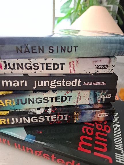Dekkareita Mari Jungstedt