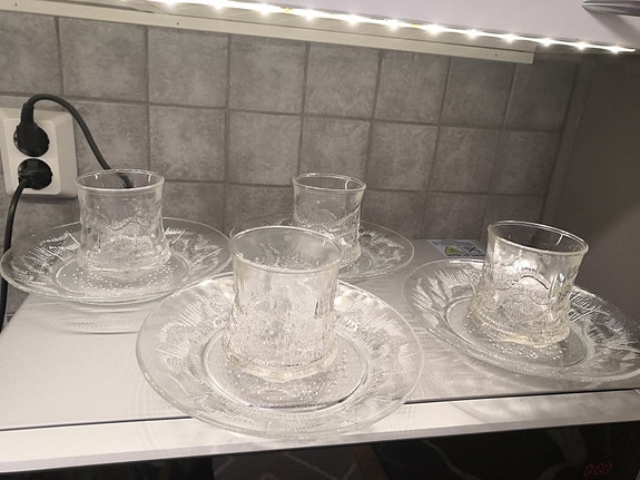 Riihimäen Lasi revontuli astiat