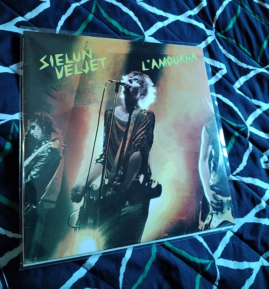 Product image 1 of 8