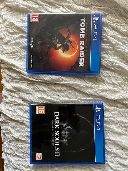 Ps 4 pelit