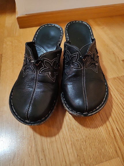 Kiilakorko sandaalit koko 37