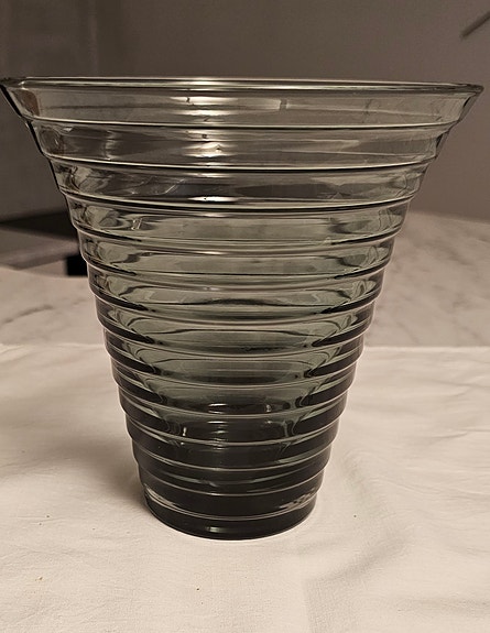 Aino Aalto Iittala maljakko, harmaa, korkeus 16,5