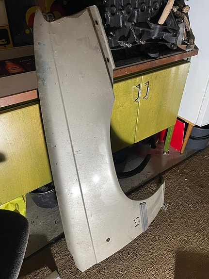 Opel Kadett E vänkärin puolen lokasuoja