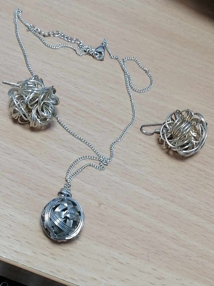 Product image 1 of 2