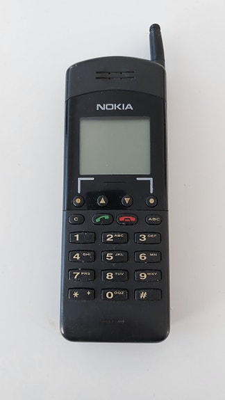 Nokia 880
